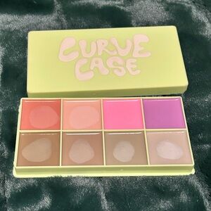 Made by Mitchell Curve Case Palette